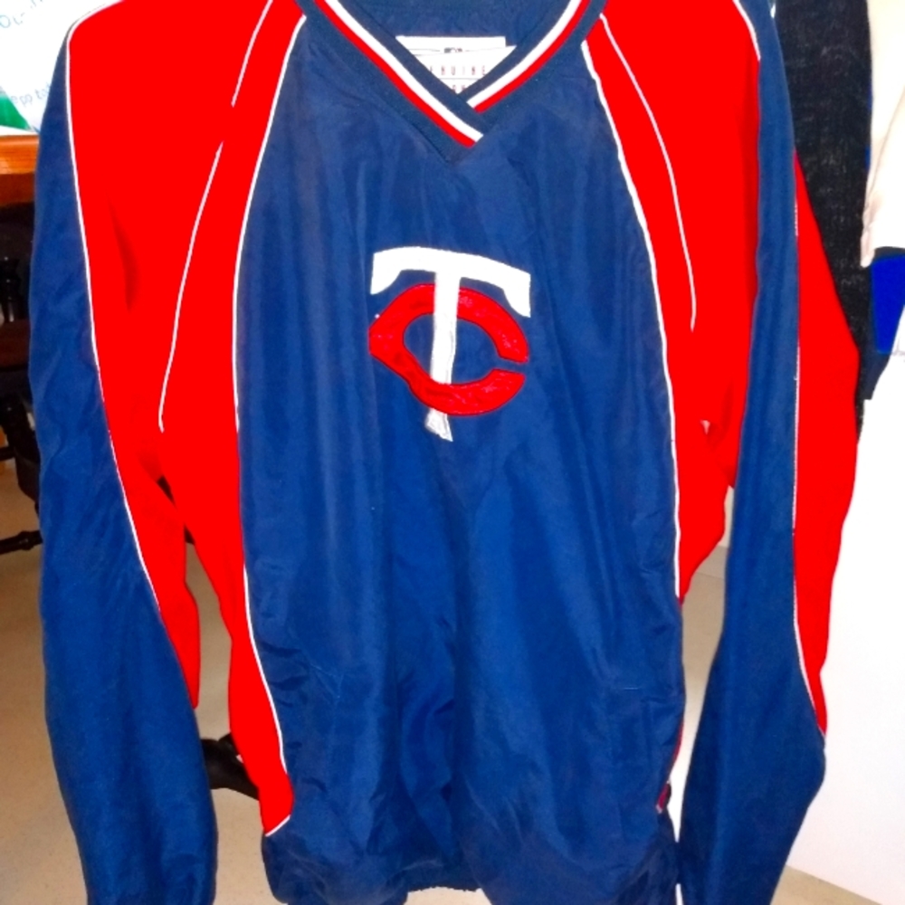Minnesota Twins pullover windbreaker